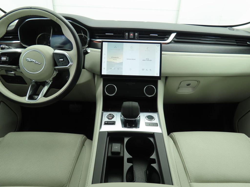 2023 Jaguar F-Pace S 13