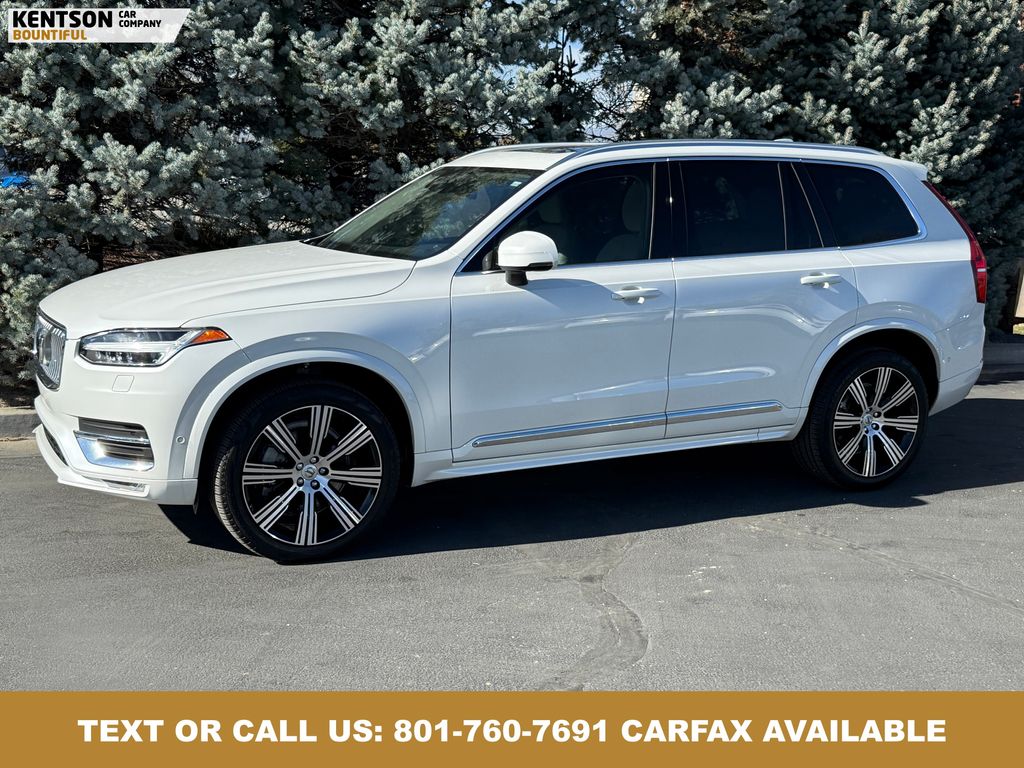 2024 Volvo XC90 B6 Plus Bright Theme 7-Passenger AWD