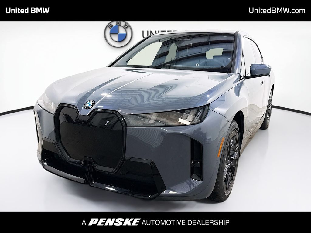 2026 BMW iX xDrive60's photo