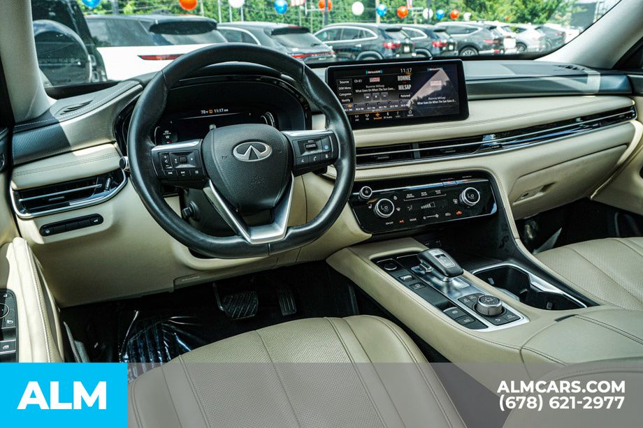 Used 2022 Black INFINITI LUXE image 29