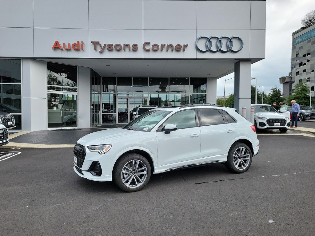 2024 Audi Q3  -
                Vienna, VA