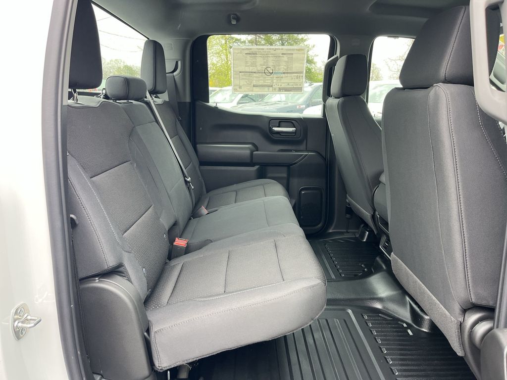 2025 Chevrolet Silverado 1500 WT photo
