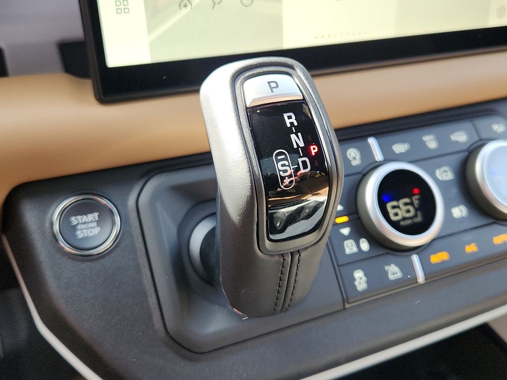 Thumbnail: 2025 Land Rover Defender - 7