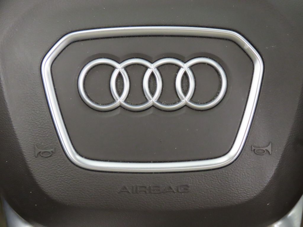 Thumbnail: 2018 Audi Q7 - 21