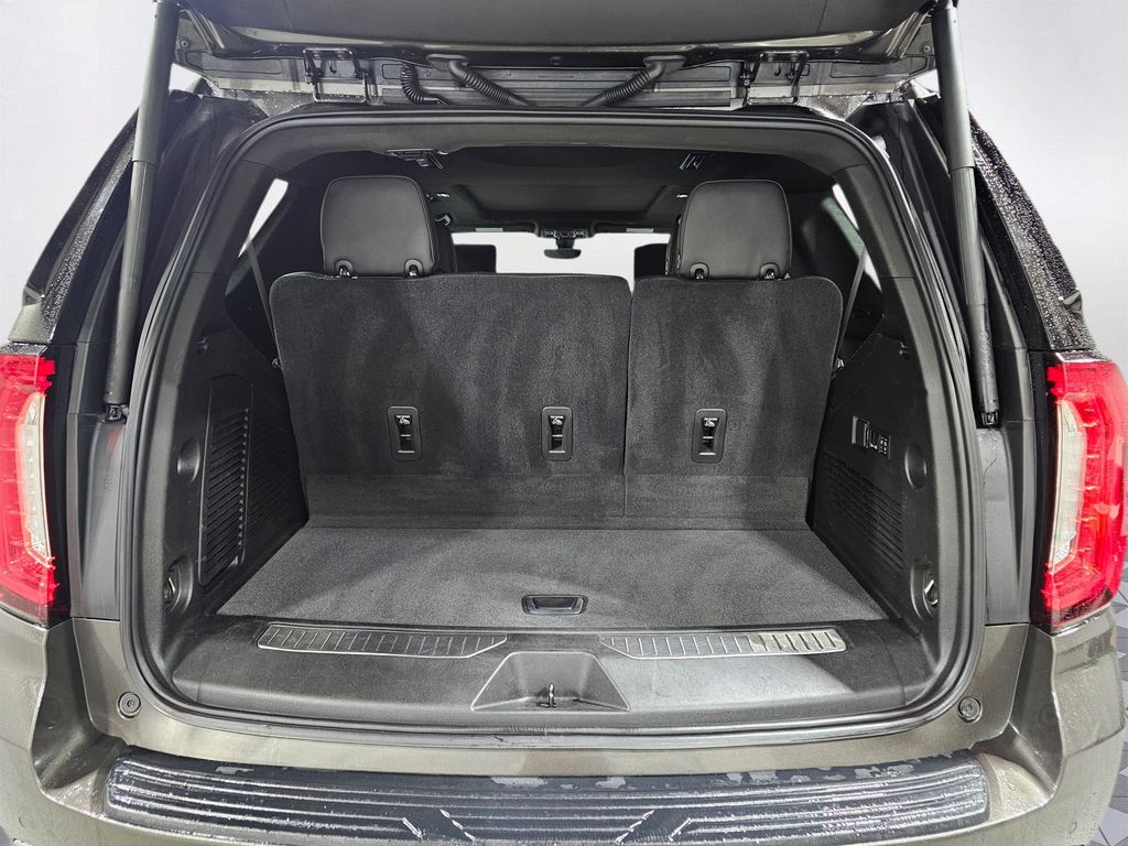 Used 2021  GMC Denali image 16