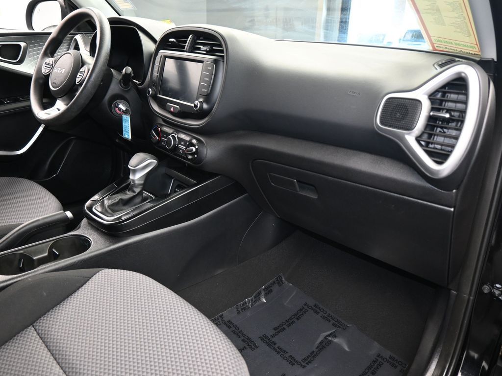 Used 2023 Fusion Black Kia LX image 38