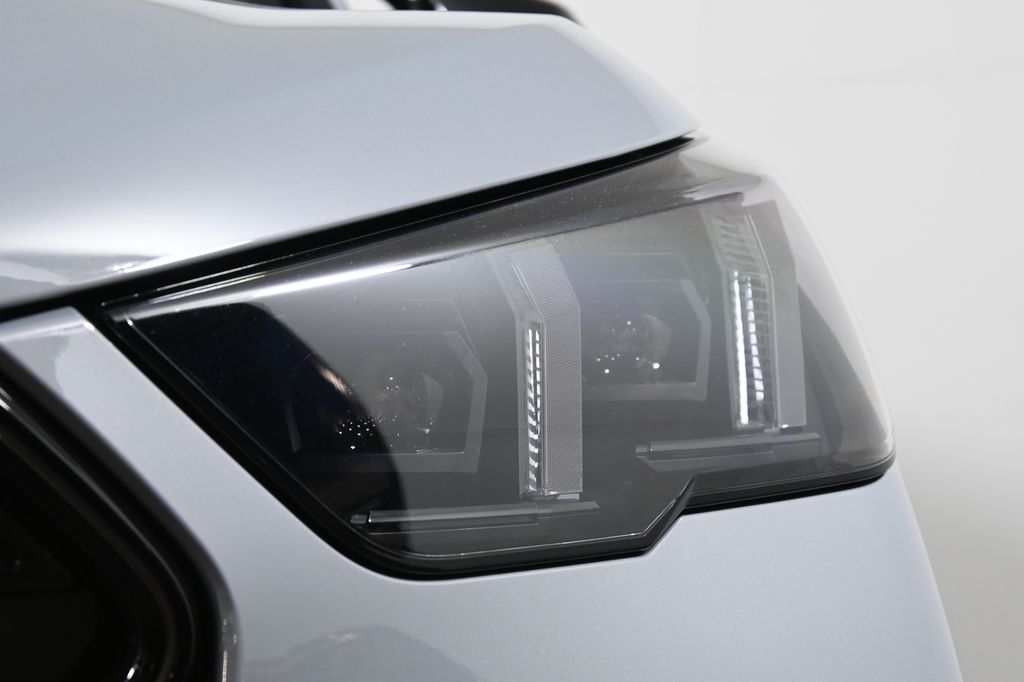 Thumbnail: 2026 BMW X2 - 11