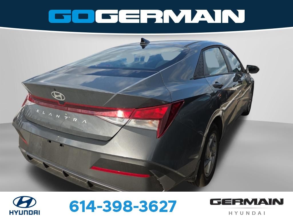 Used 2025 Gray Hyundai SE image 10