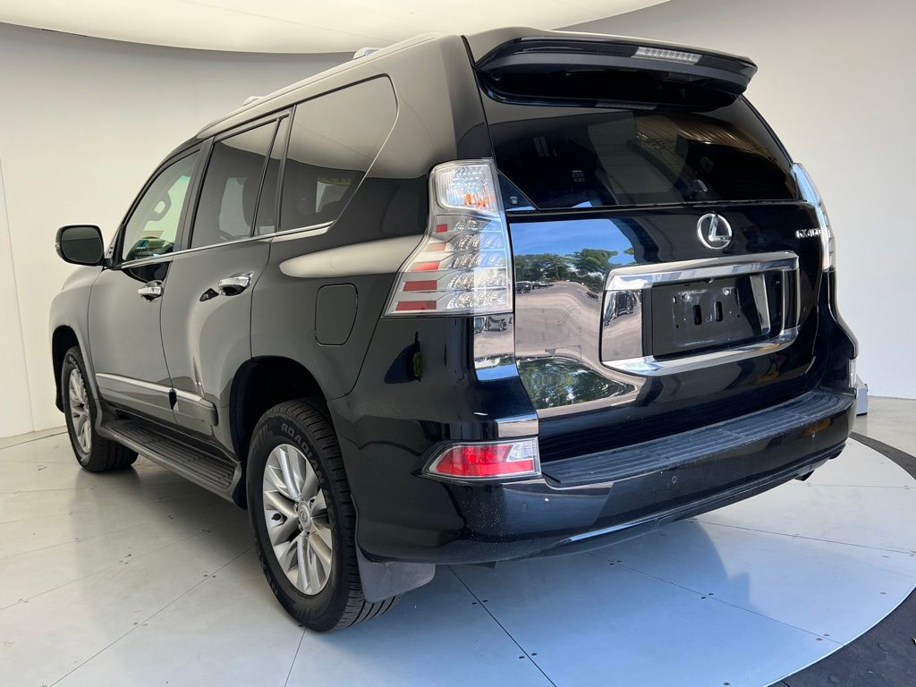 Thumbnail: 2019 Lexus GX - 4