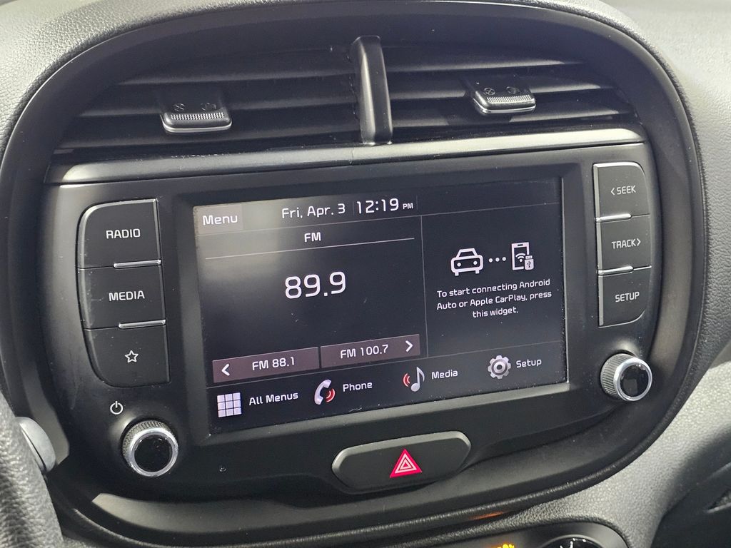 Used 2023 White Kia LX image 26