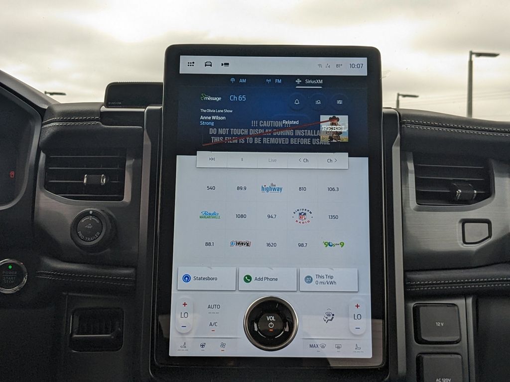 2025 Ford F-150 Lightning Flash