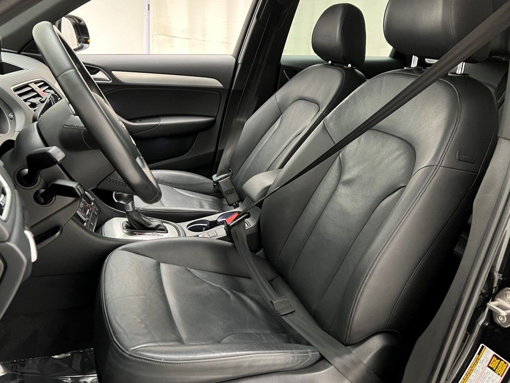 Thumbnail: 2016 Audi Q3 - 23