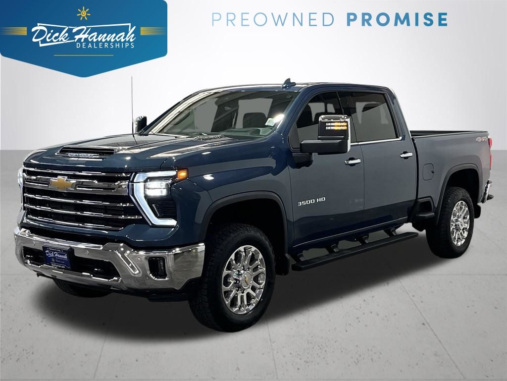 2025 Chevrolet Silverado 3500HD LTZ Crew Cab 4WD