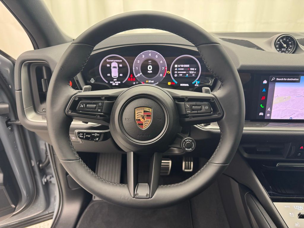 Thumbnail: 2025 Porsche Cayenne - 6