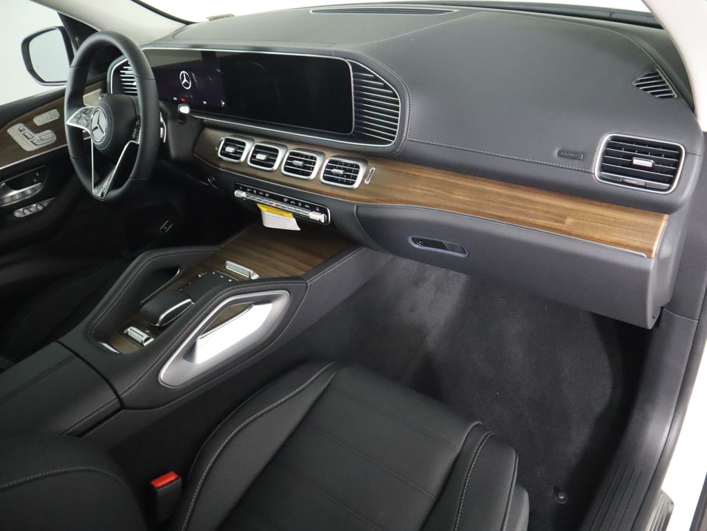 Thumbnail: 2026 Mercedes-Benz GLS - 19