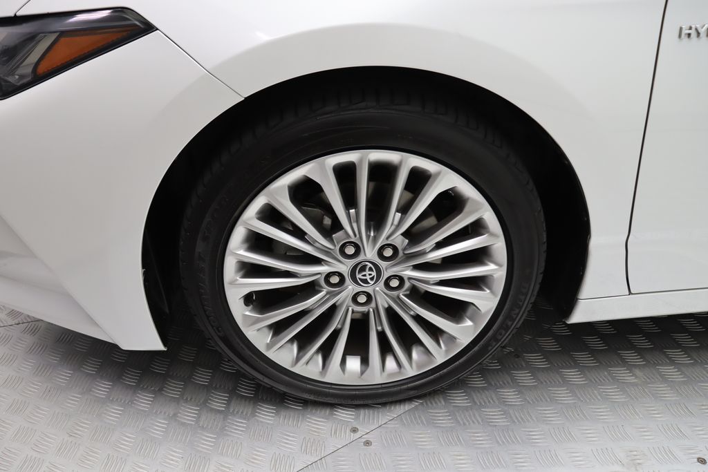 2020 Toyota Avalon Limited 4