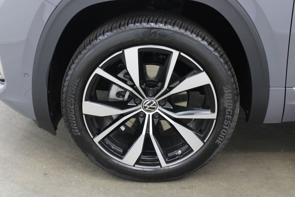 new 2026 Volkswagen Atlas Cross Sport car