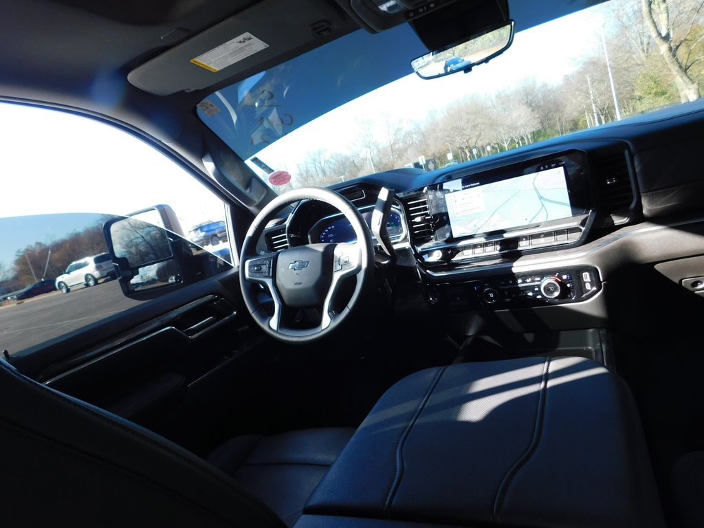 Thumbnail: 2025 Chevrolet Silverado 2500 - 7