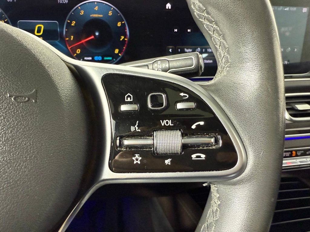 Thumbnail: 2020 Mercedes-Benz GLS - 21