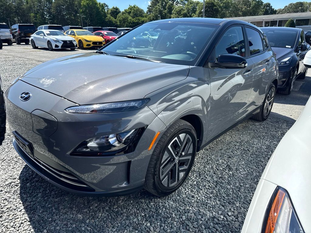 2023 Hyundai Kona Electric SE's photo