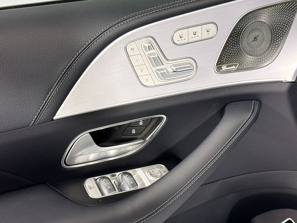 Thumbnail: 2026 Mercedes-Benz GLE - 23