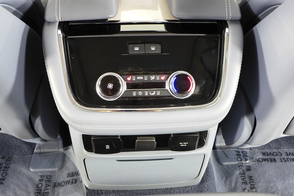 2021 Lincoln Navigator Black Label 25