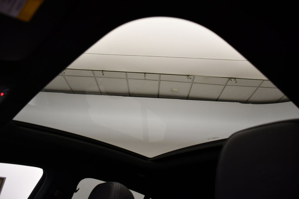 Thumbnail: 2026 Mercedes-Benz GLE - 18