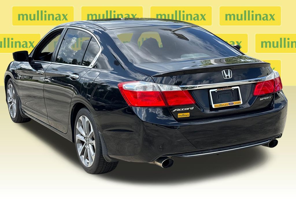 Used 2015 Black Honda Sport image 9