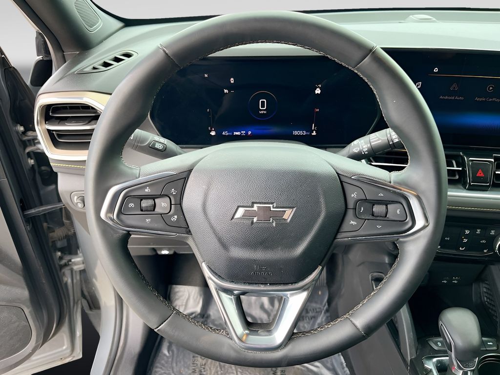 Used 2024 Gray Chevrolet ACTIV image 11