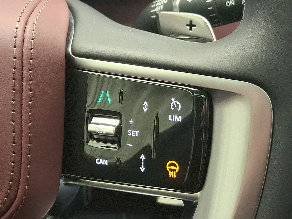 Thumbnail: 2025 Land Rover Range Rover - 24