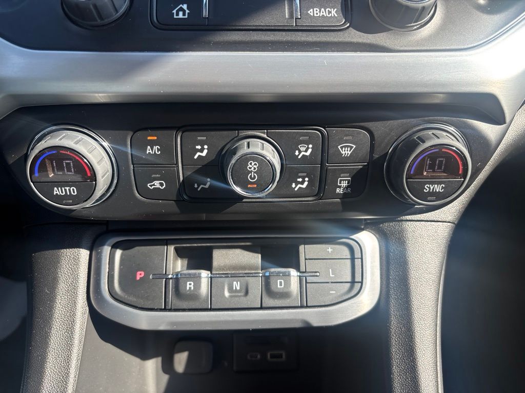 Used 2023 GMC Acadia SUV