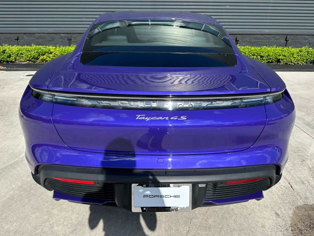 Thumbnail: 2025 Porsche Taycan - 12