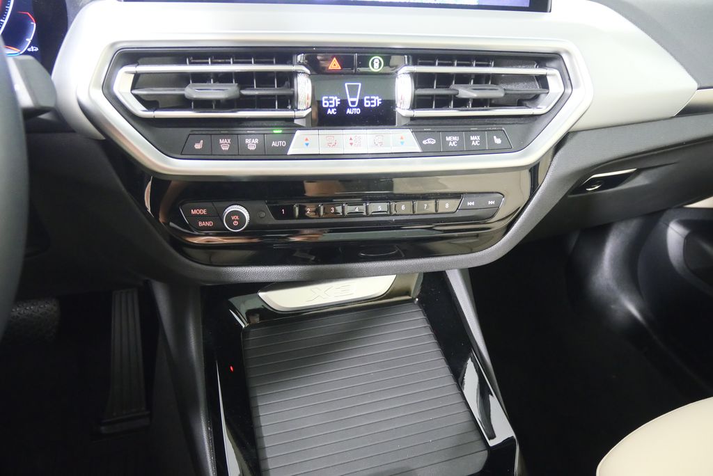 Thumbnail: 2024 BMW X3 - 24
