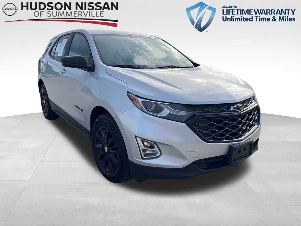 2020 Silver Ice Metallic Chevrolet Equinox LS SUV
