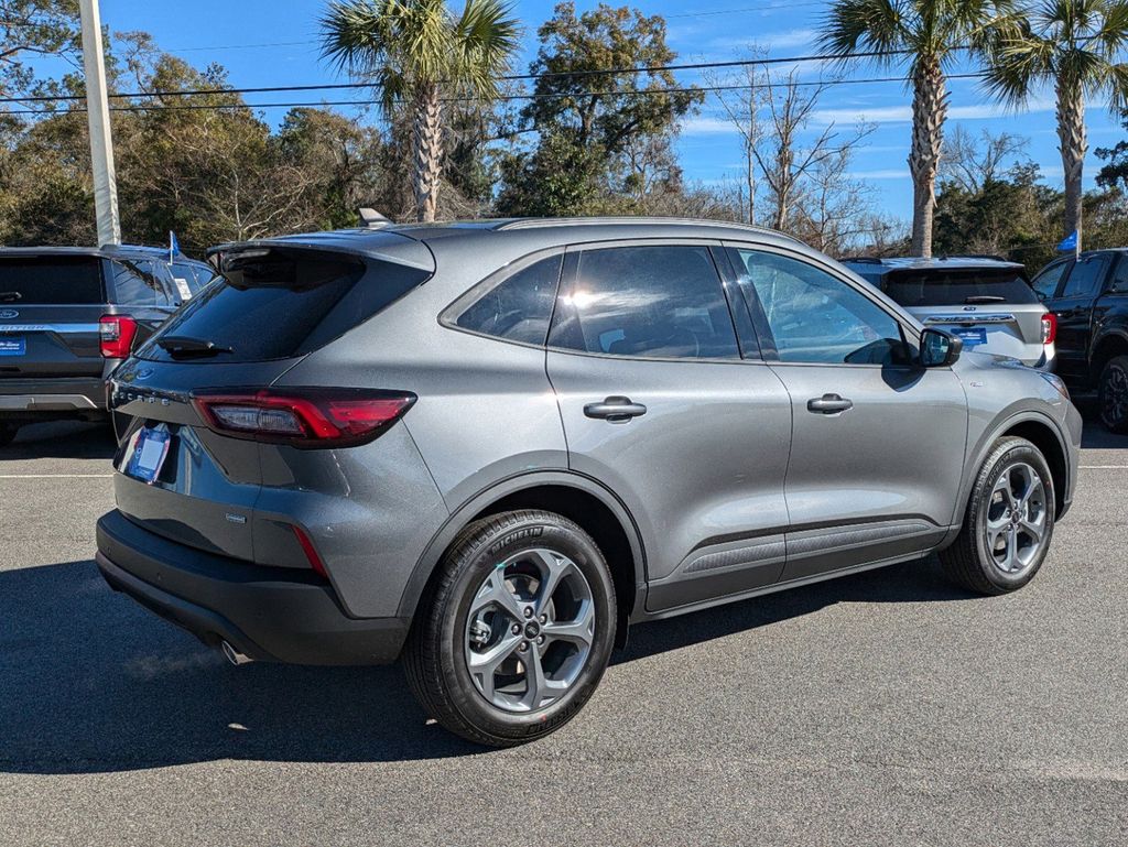 2025 Ford Escape ST-Line