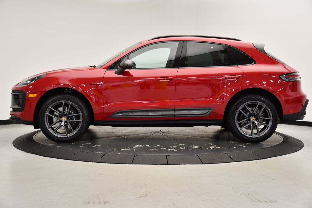 Thumbnail: 2025 Porsche Macan - 2