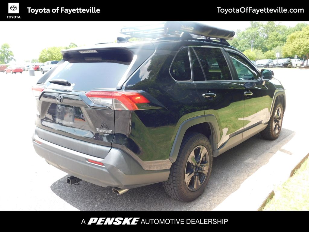 Thumbnail: 2019 Toyota RAV4 - 4