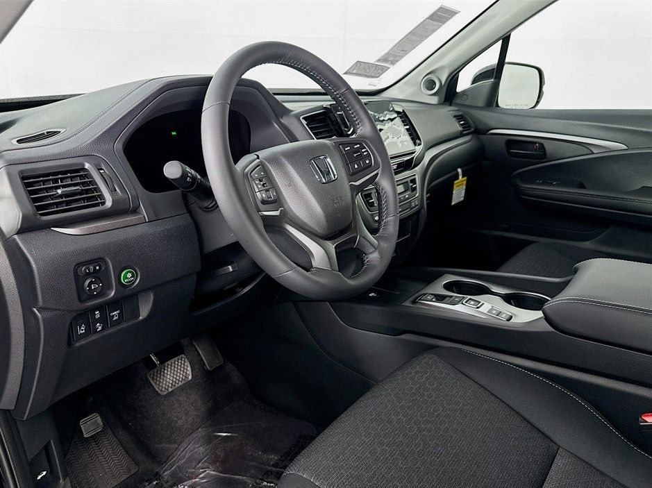 2025 Honda Ridgeline Sport photo