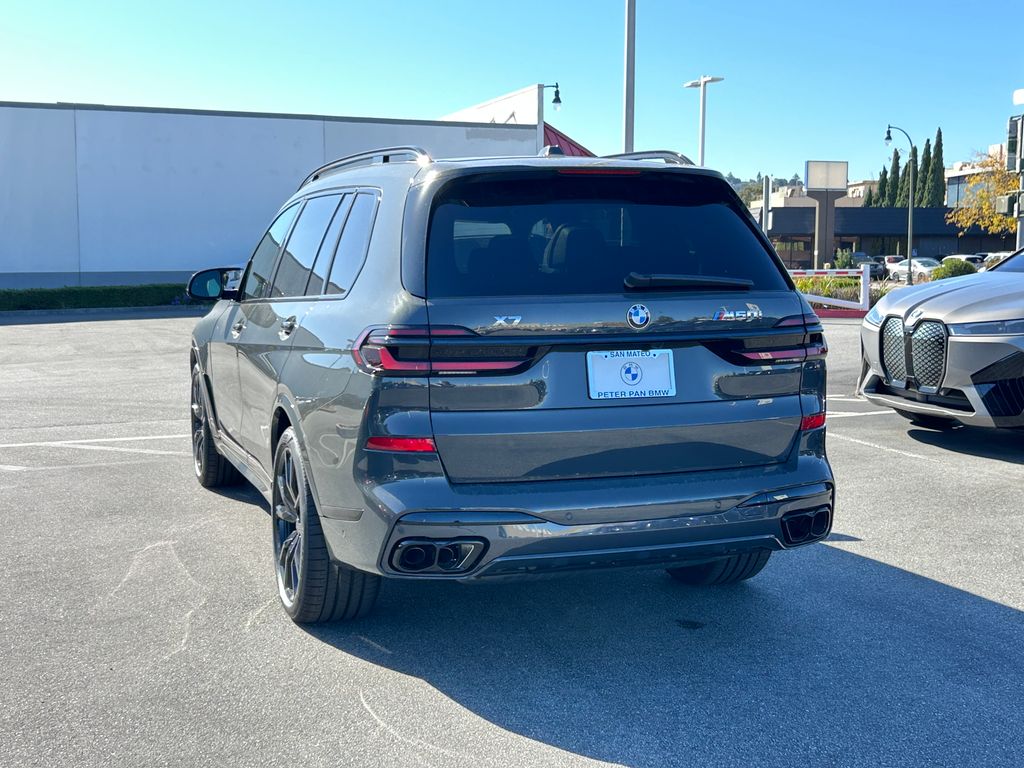 Thumbnail: 2027 BMW X7 - 3