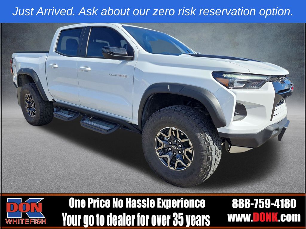 Summit White 2026 Chevrolet Colorado Pickup Truck Four-Wheel Drive 8-Speed Automatic