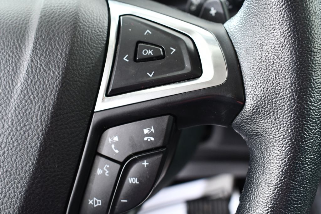 Used 2022 Gray Ford SEL image 32