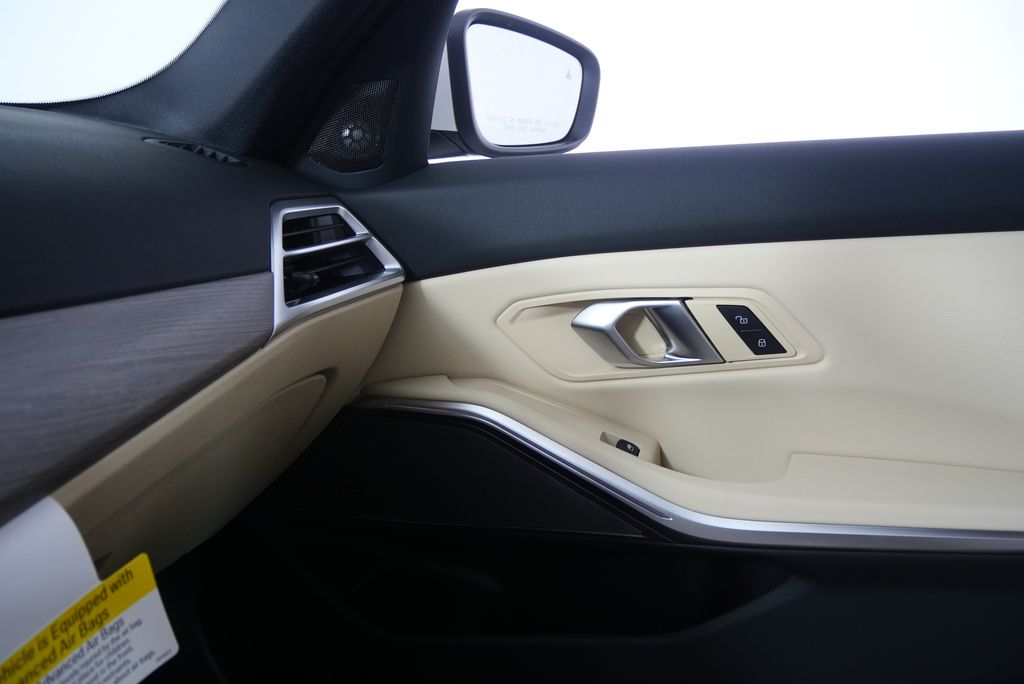 Thumbnail: 2026 BMW 3 Series - 24