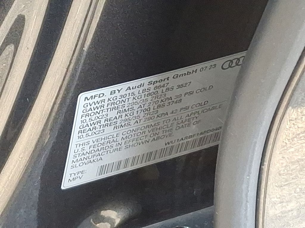 Thumbnail: 2023 Audi RS Q8 - 28