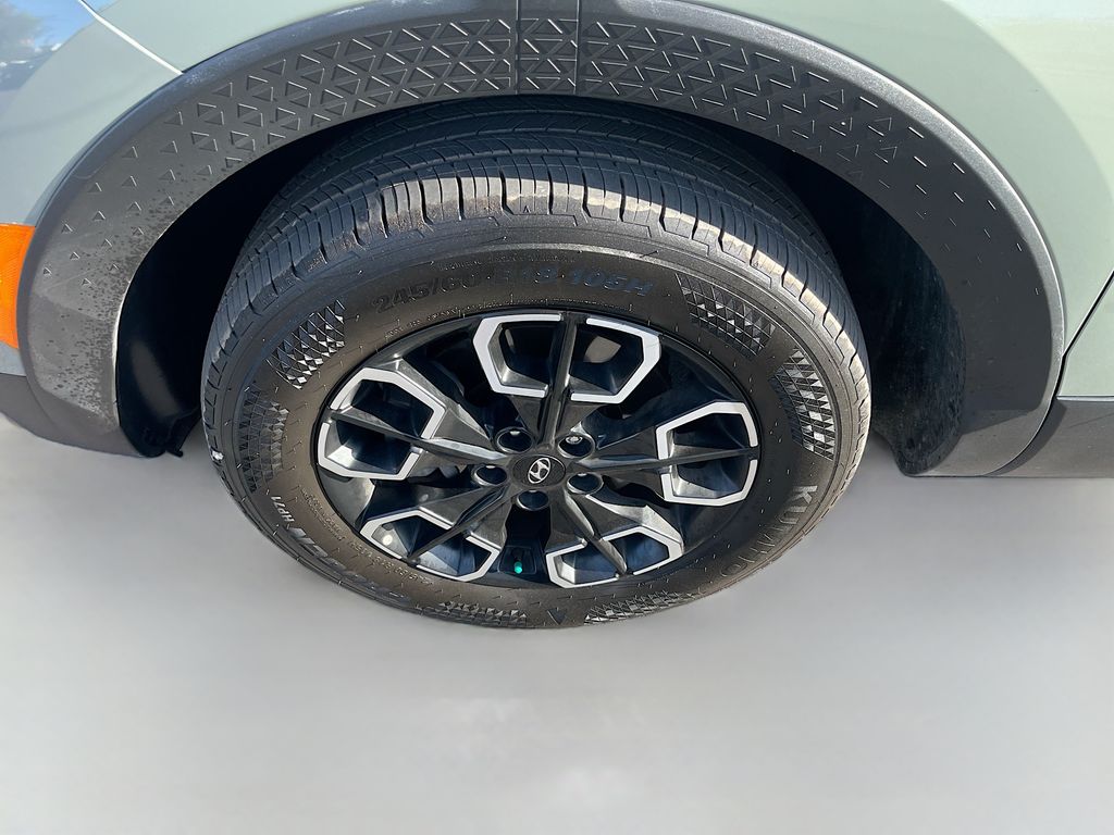 Used 2022 Green Hyundai SEL image 31