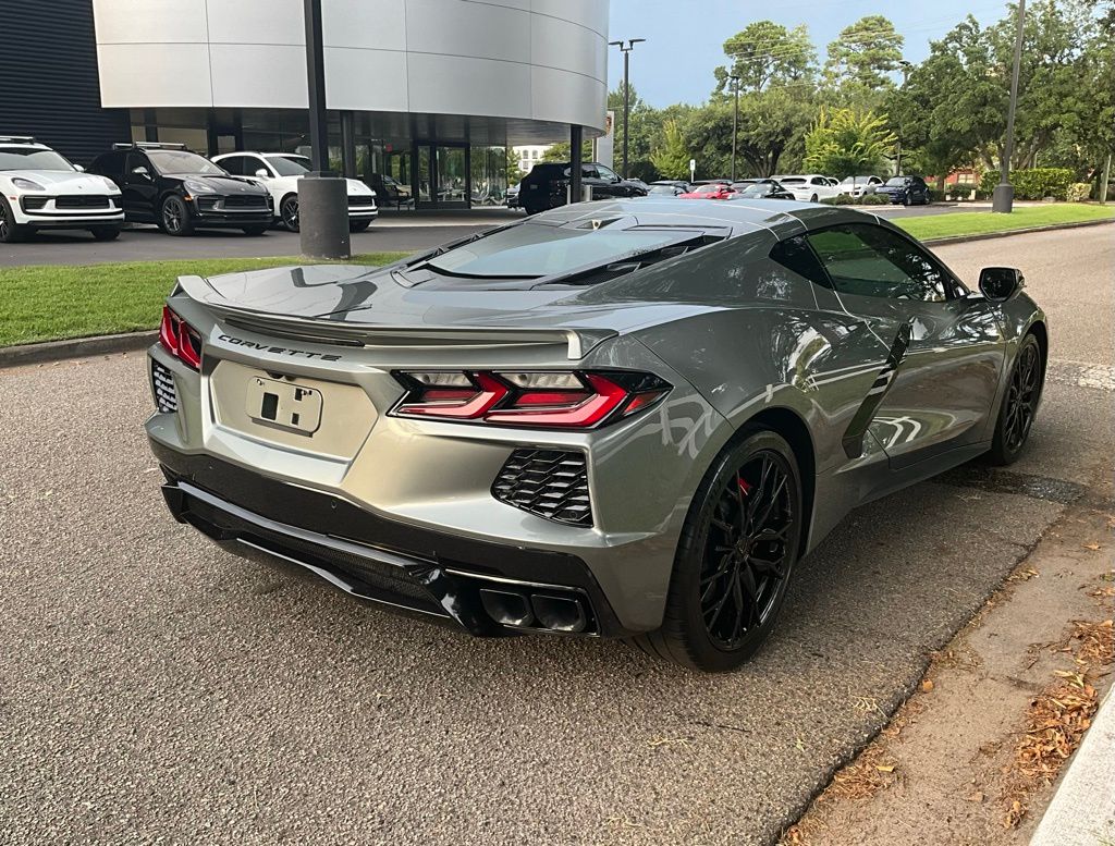 2023 Chevrolet Corvette Stingray 3