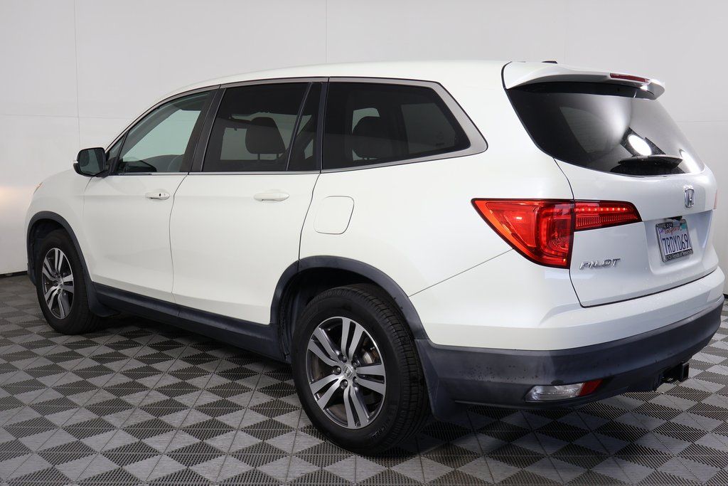 Thumbnail: 2016 Honda Pilot - 4