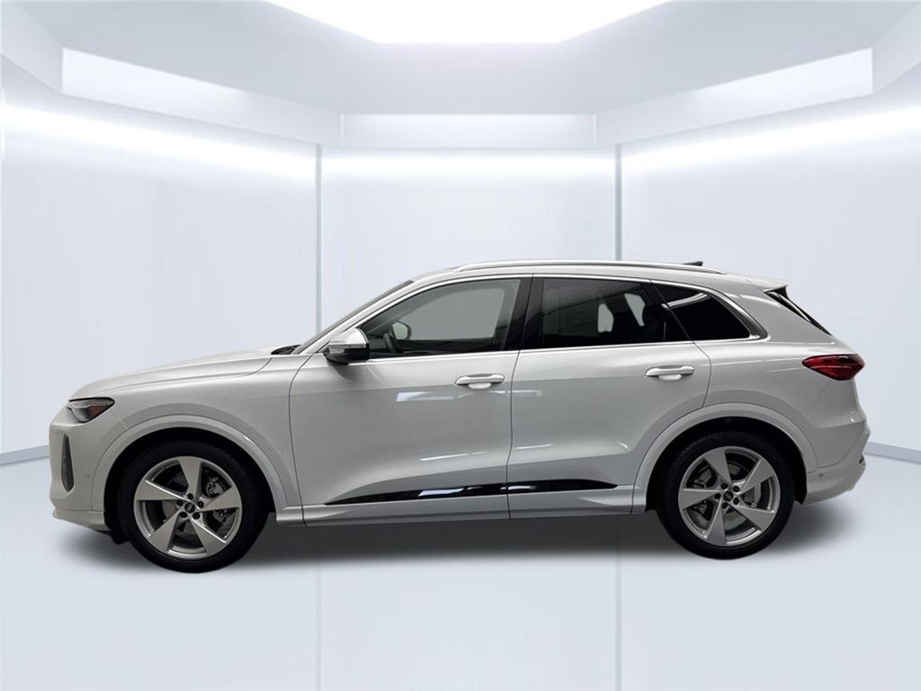 Thumbnail: 2025 Audi Q5 - 2
