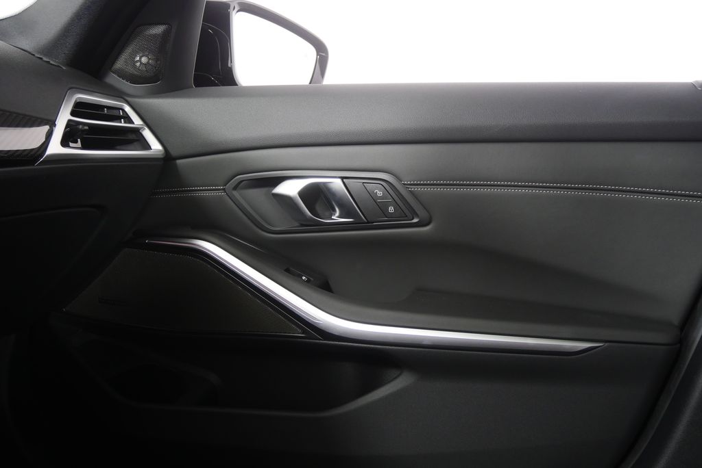 Thumbnail: 2026 BMW 3 Series - 28