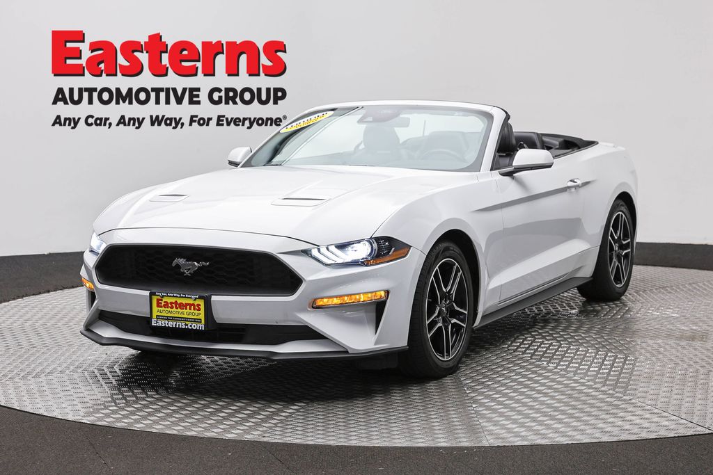 Oxford White 2023 Ford Mustang Convertible Rear-Wheel Drive Automatic