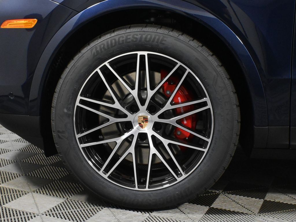 Thumbnail: 2026 Porsche Cayenne - 12